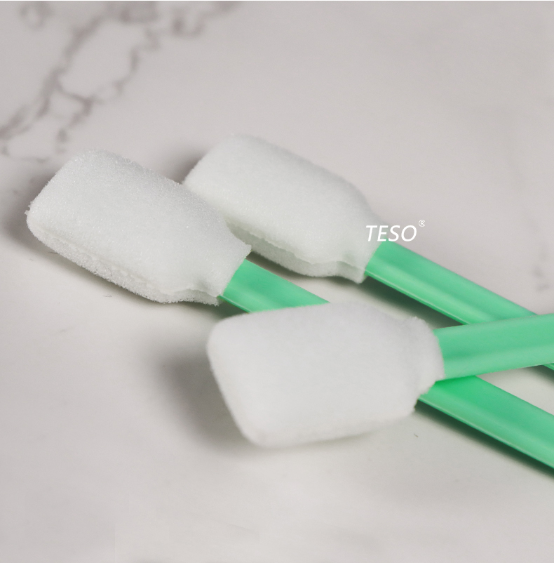 Dust-free industrial swabs