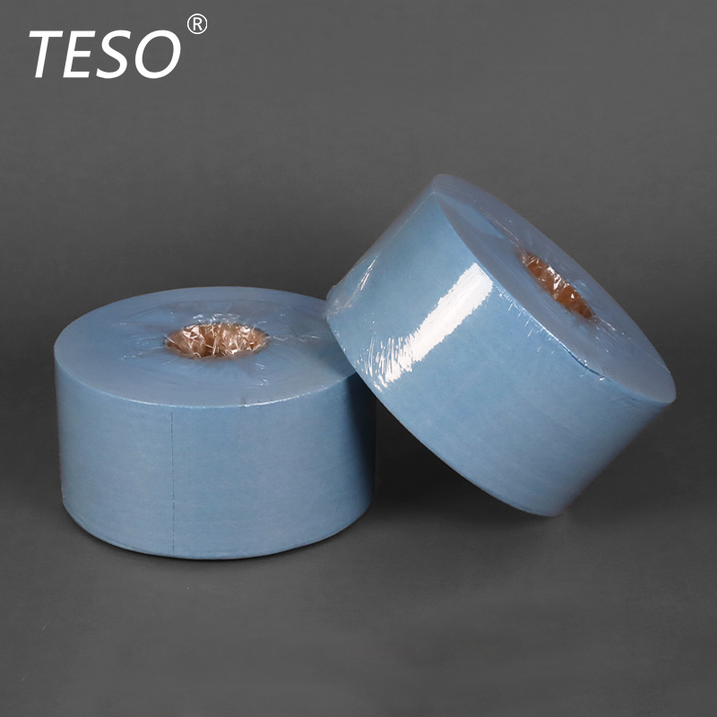 Large roll of wipes